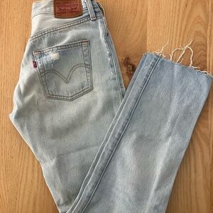 Levi's Classic Light Blue Straight Jeans